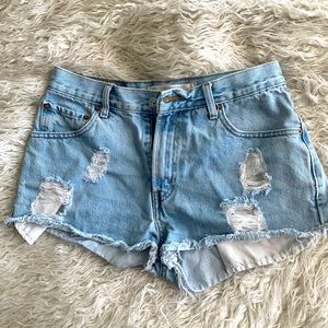 505 Levi’s distressed custom shorts